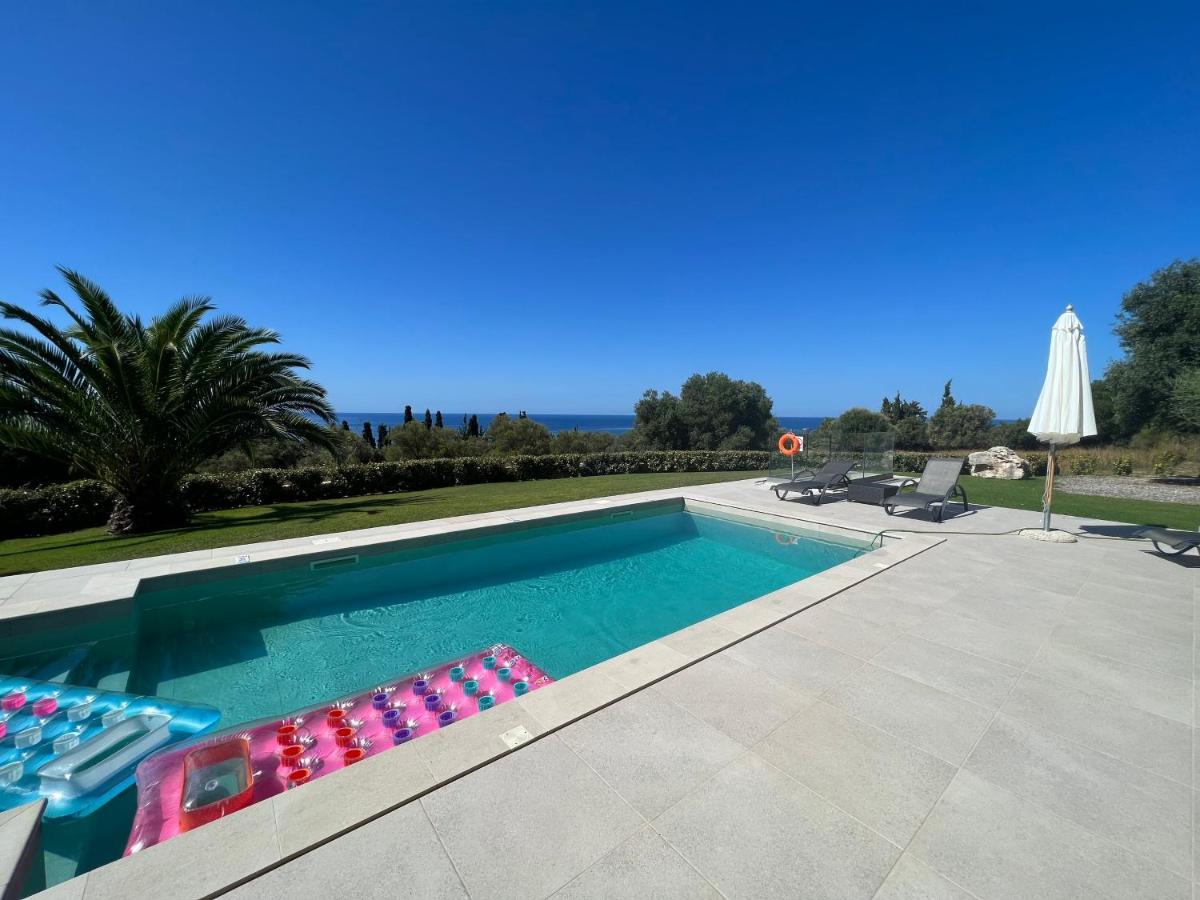 Avithos Blue Villas สโวโรนาตา ภายนอก รูปภาพ
