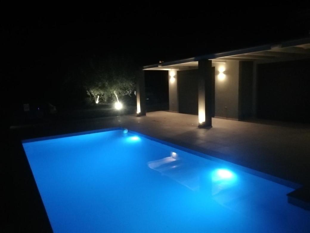 Avithos Blue Villas สโวโรนาตา ภายนอก รูปภาพ