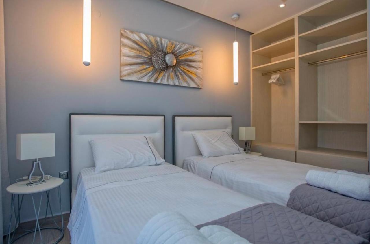 Avithos Blue Villas สโวโรนาตา ภายนอก รูปภาพ