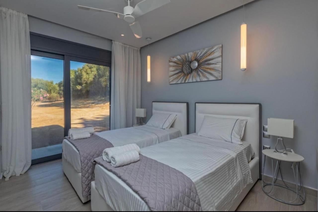 Avithos Blue Villas สโวโรนาตา ภายนอก รูปภาพ